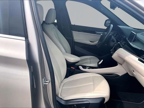 Used 2021 BMW X1 sDrive28i w/ Premium Package FWD image 7