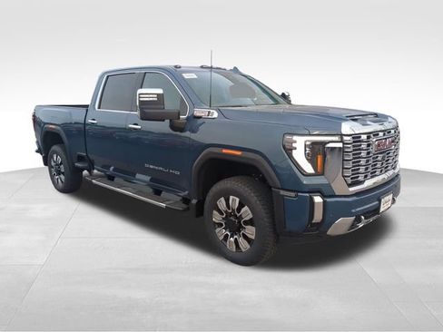 New 2026 GMC Sierra 2500 Denali w/ Denali Reserve Package AWD/4WD image 7