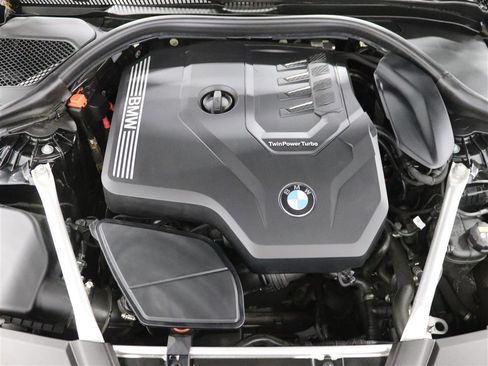 Used 2022 BMW 530i xDrive w/ Convenience Package AWD/4WD image 40