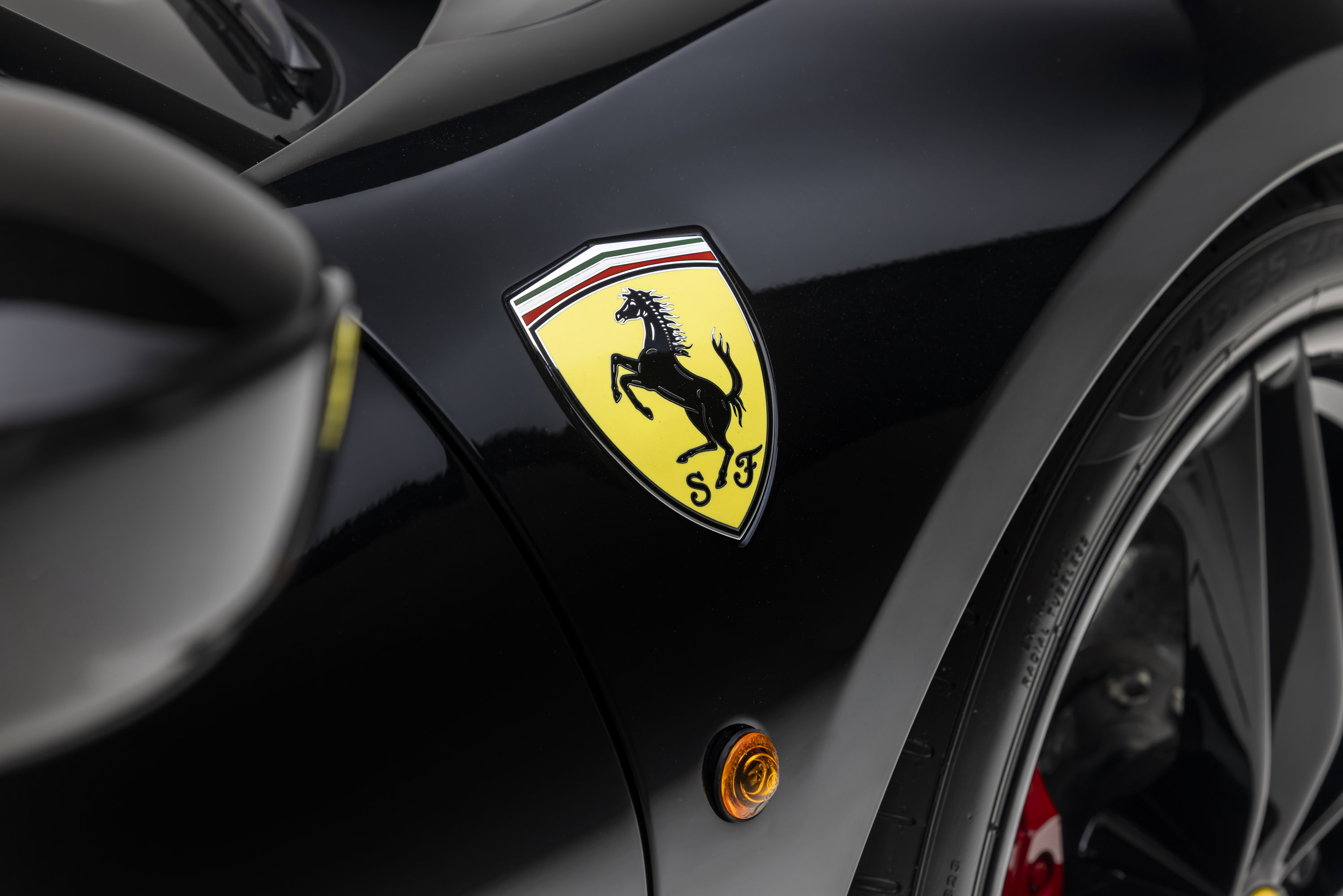 Certified 2018 Ferrari 488 GTB RWD image 28