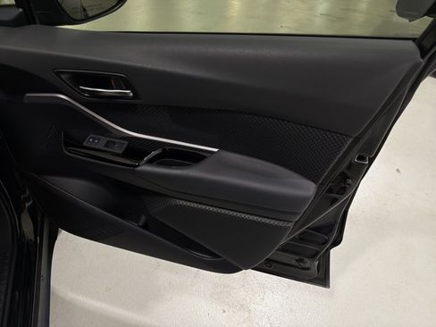 Used 2022 Toyota C-HR Nightshade FWD image 37