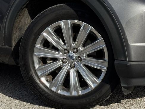 Used 2021 Ford Explorer Limited w/ Equipment Group 301A image 35