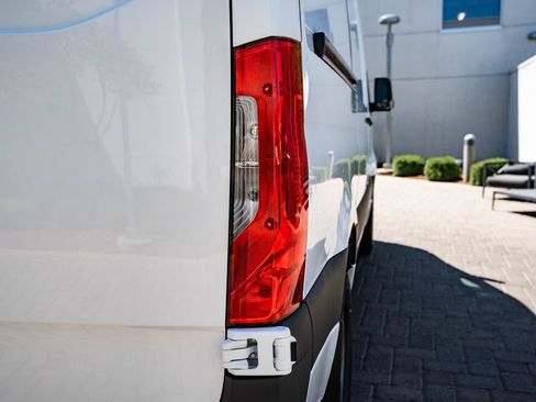 New 2026 Mercedes-Benz Sprinter 2500 image 9