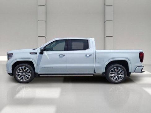 Used 2026 GMC Sierra 1500 Denali AWD/4WD image 4