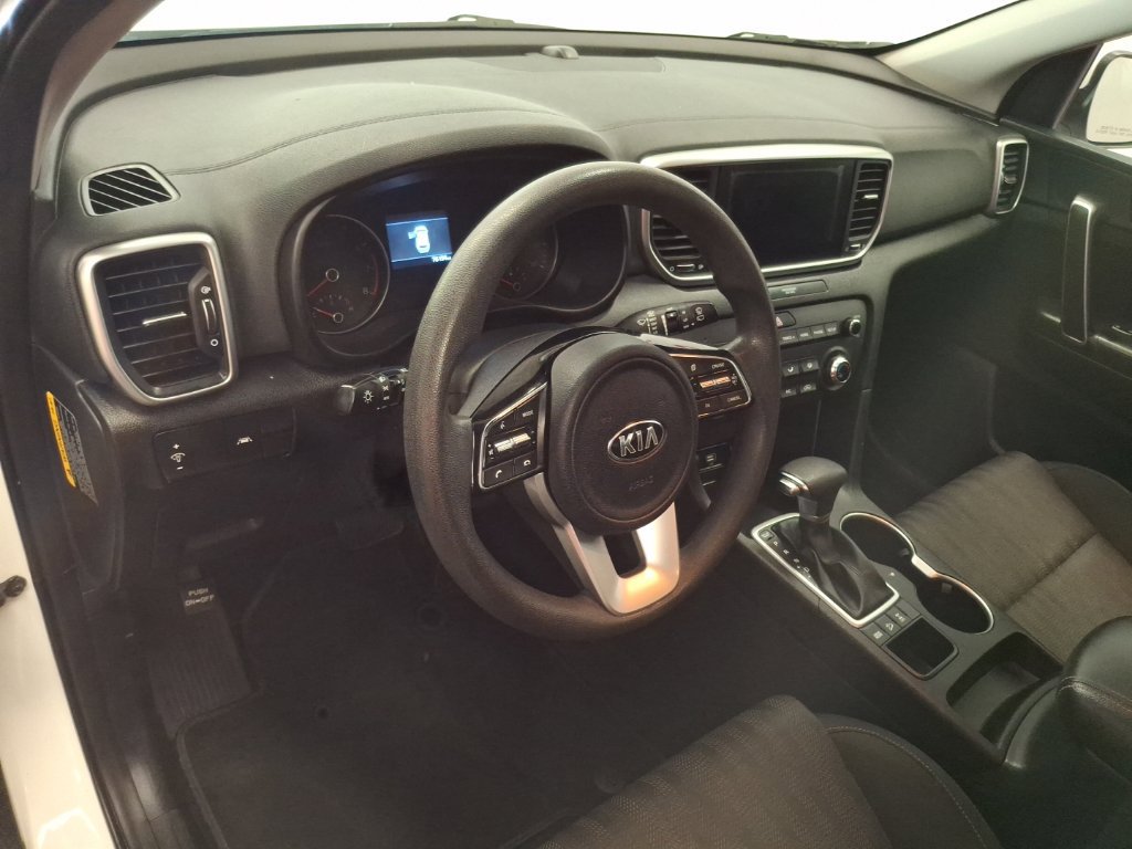 Used 2021 Kia Sportage LX AWD/4WD image 16