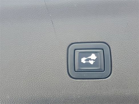 Used 2021 Cadillac Escalade ESV Sport image 10