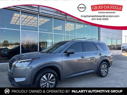 Used 2022 Nissan Pathfinder SL