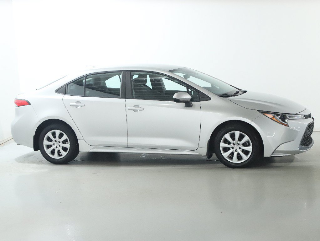 Used 2021 Toyota Corolla LE w/ Carpet Mat Package (TMS) FWD image 11