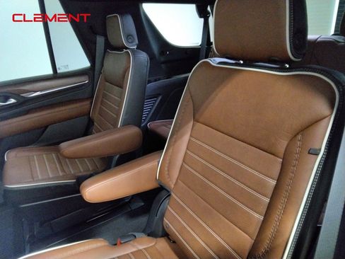 Used 2023 GMC Yukon Denali Ultimate image 34