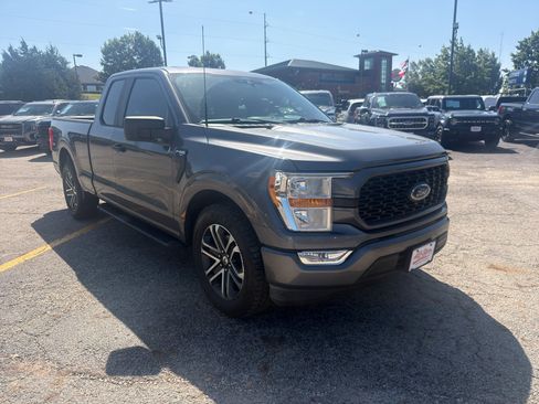 Used 2022 Ford F150 XL w/ STX Appearance Package RWD image 3