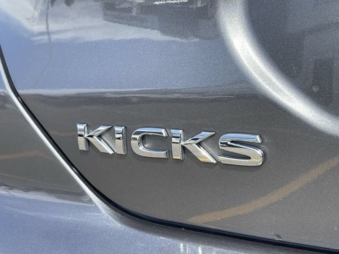 Used 2024 Nissan Kicks SV FWD image 7