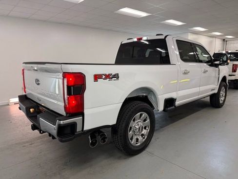 New 2026 Ford F250 Lariat w/ Lariat Premium Package image 6