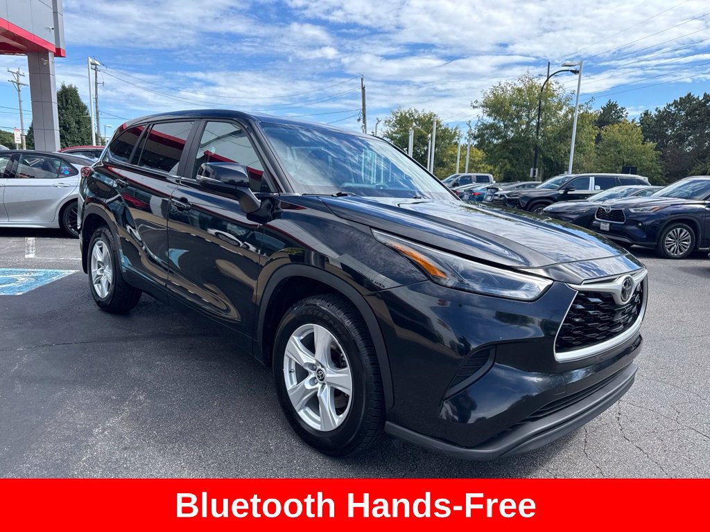 Used 2023 Toyota Highlander L FWD image 10