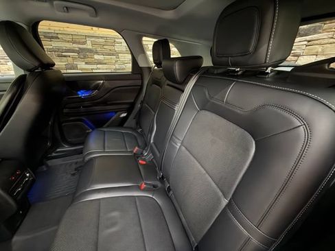 Used 2021 Lincoln Corsair AWD image 31