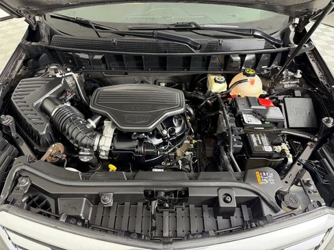 Used 2017 Cadillac XT5 Luxury w/ Driver Awareness Package image 27