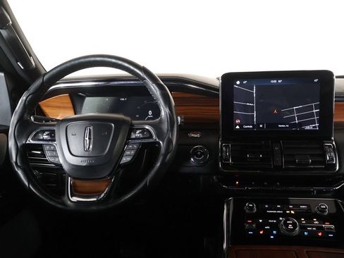 Used 2019 Lincoln Navigator L Reserve AWD/4WD image 43