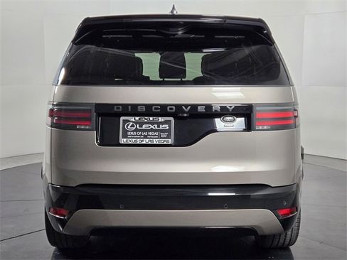 Used 2021 Land Rover Discovery S R-Dynamic image 5