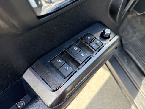 Used 2021 Toyota Tacoma TRD Sport w/ TRD Premium Sport Package AWD/4WD image 20