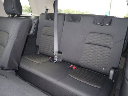 Certified 2025 Nissan Pathfinder SV image 20