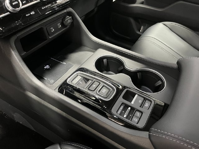 New 2026 Honda Pilot Touring image 23