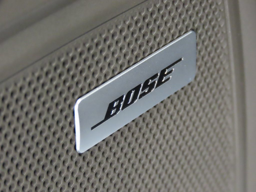 Certified 2026 Porsche Macan AWD/4WD image 39