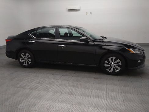 Used 2021 Nissan Altima 2.5 S FWD image 11