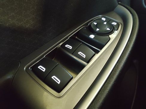 Used 2022 Chevrolet Malibu LS image 27