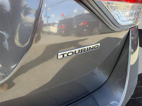 Used 2016 Honda Odyssey Touring image 10