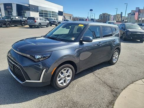 Used 2024 Kia Soul LX w/ Option Group 015 image 3