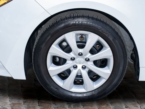 Used 2024 Toyota Corolla LE image 37