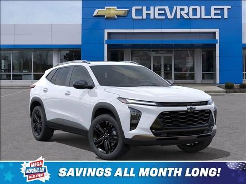 New 2026 Chevrolet Trax ACTIV w/ Sunroof Package FWD image 7