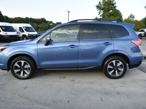 Used 2018 Subaru Forester 2.5i Limited AWD/4WD image 9