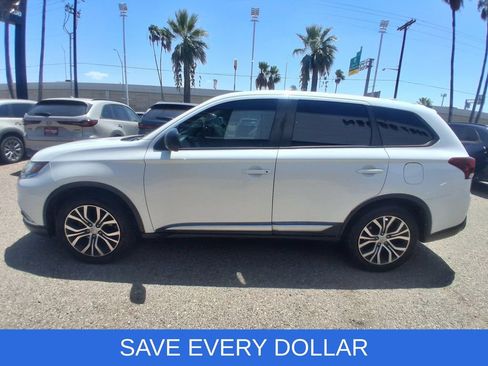 Used 2017 Mitsubishi Outlander ES FWD image 4