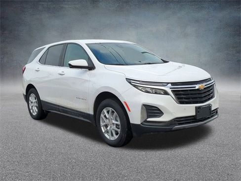 Certified 2023 Chevrolet Equinox LT image 3