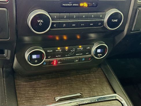 Used 2020 Ford Expedition Max Limited image 22