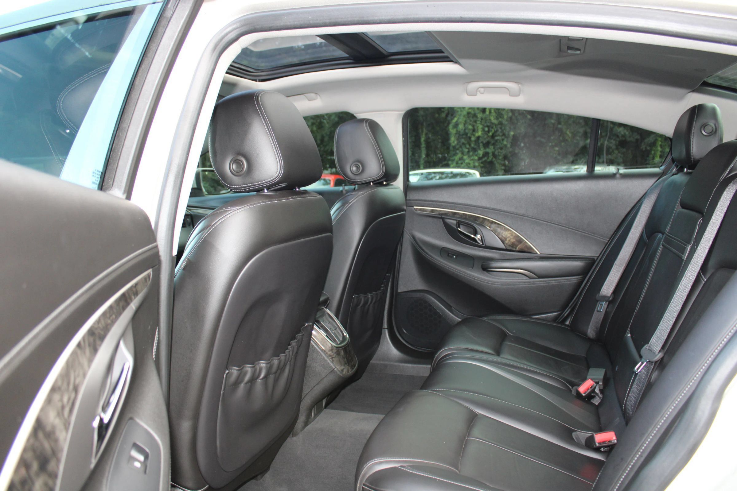 Used 2016 Buick LaCrosse Leather FWD image 22