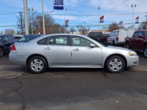 Used 2010 Chevrolet Impala LS image 8