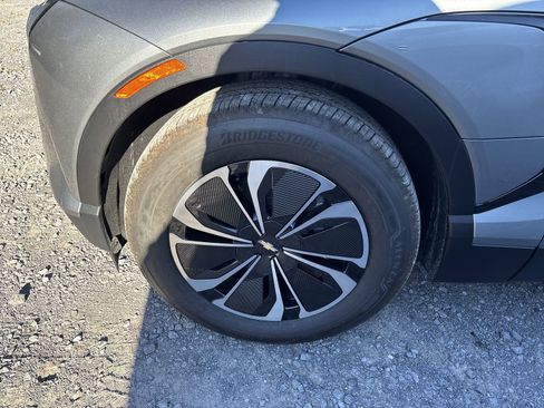 New 2026 Chevrolet Blazer EV LT image 13