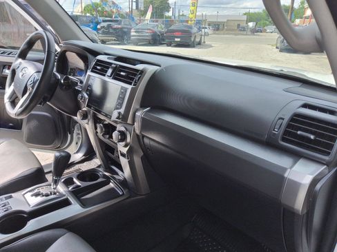 Used 2022 Toyota 4Runner SR5 Premium w/ Moonroof Package RWD image 30