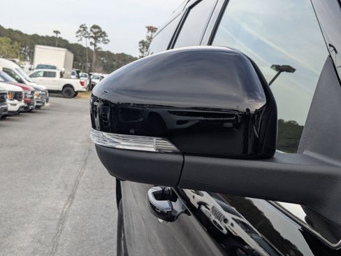 Certified 2025 Ford Expedition Max Active image 14