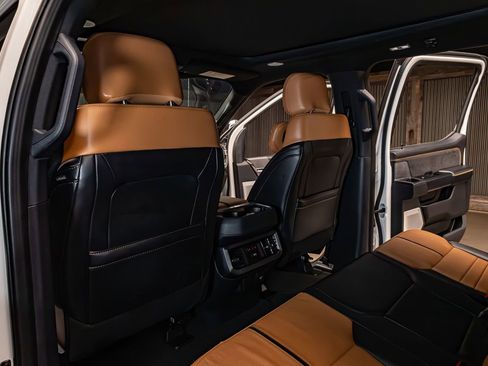 Used 2024 Ford F350 Platinum image 22