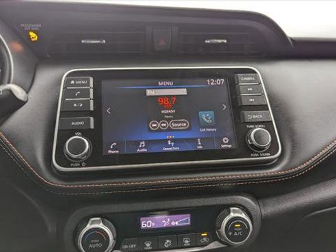 Used 2020 Nissan Kicks SR image 29