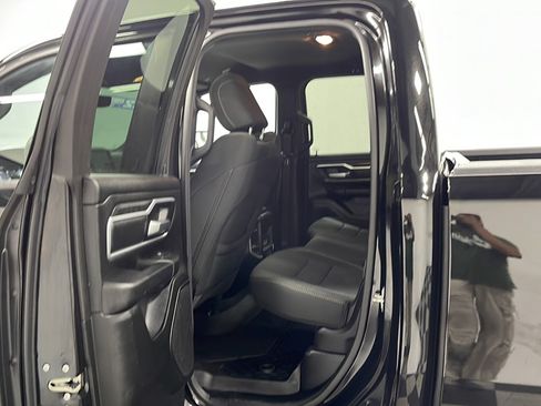 Used 2022 RAM 1500 Big Horn w/ Night Edition AWD/4WD image 15