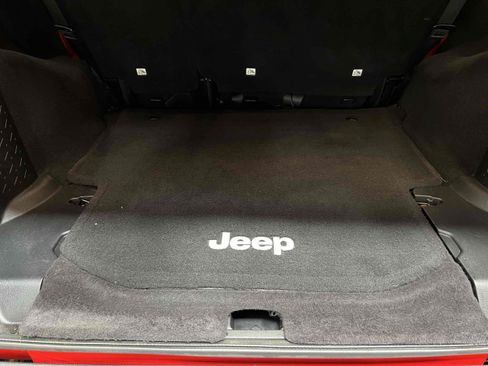 Used 2015 Jeep Wrangler Unlimited Sport w/ Quick Order Package 24S AWD/4WD image 53