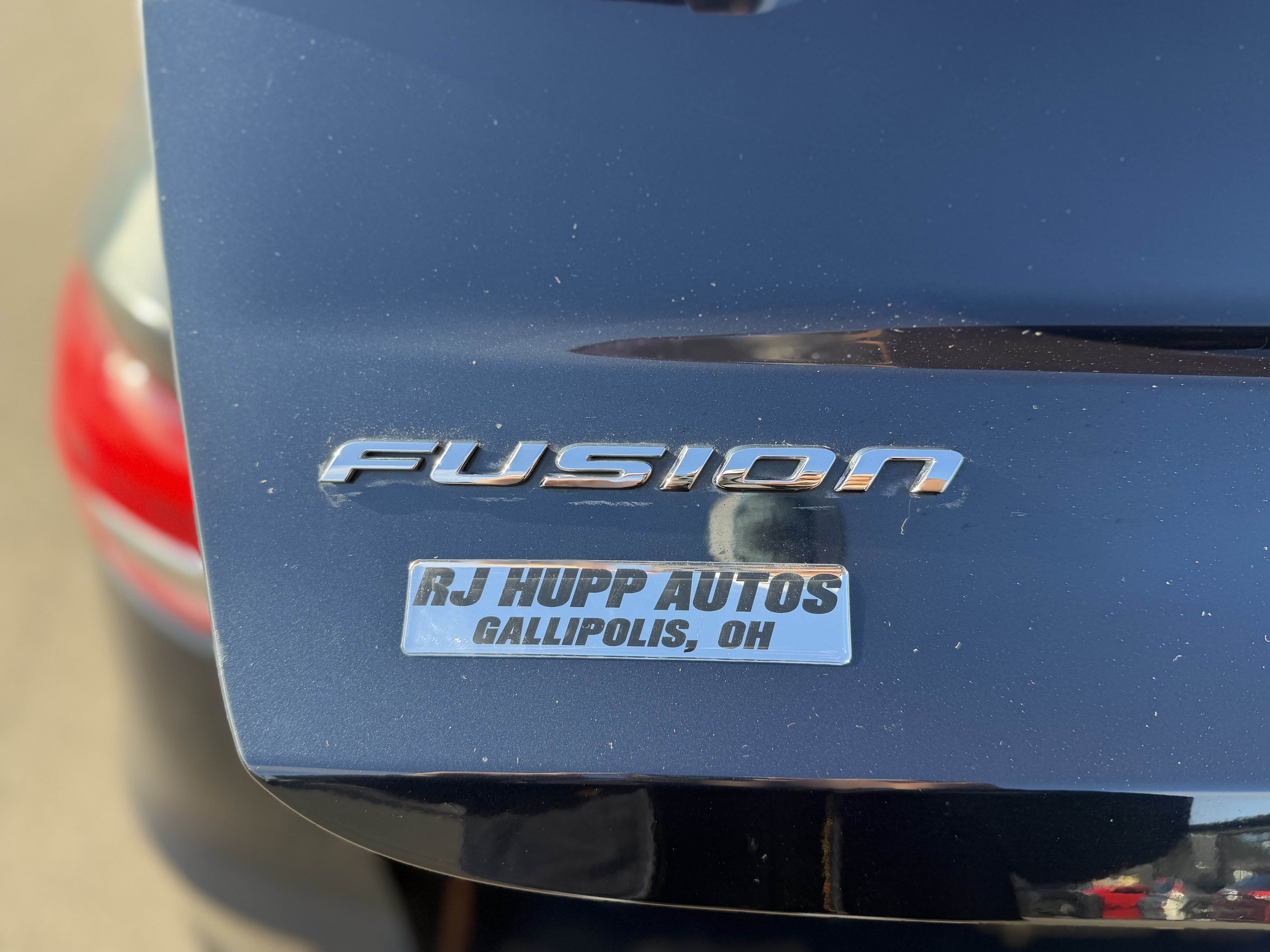 Used 2020 Ford Fusion SE FWD image 17