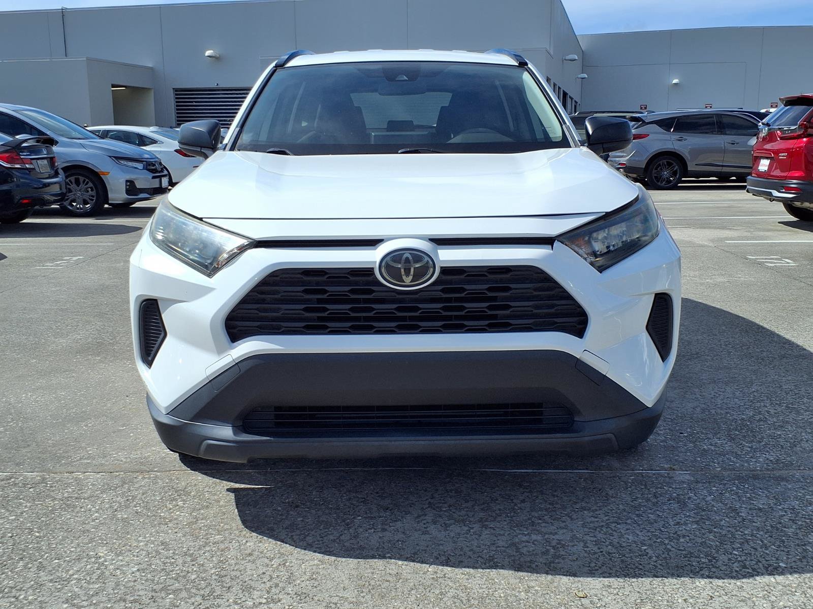 Used 2019 Toyota RAV4 LE FWD image 20