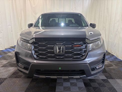 Used 2025 Honda Ridgeline TrailSport image 3