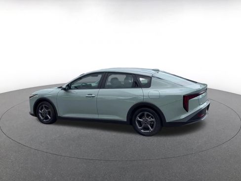 Used 2025 Kia K4 FWD image 9
