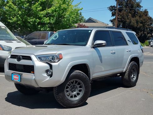 Used 2021 Toyota 4Runner TRD Off-Road Premium w/ Moonroof Package image 1