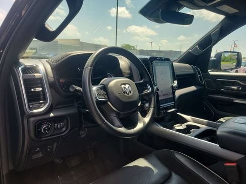 Used 2024 RAM 1500 Laramie AWD/4WD image 19